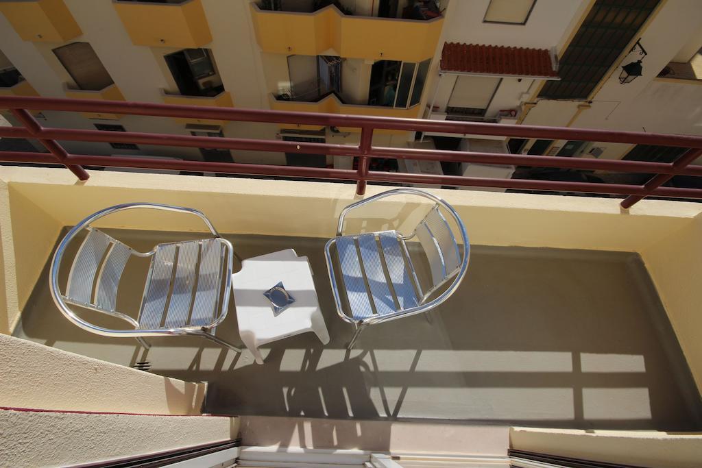 Hospedaria Buganvilia Alvor Rom bilde